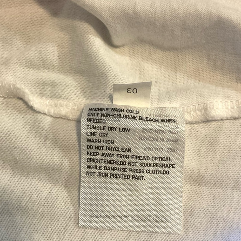 🌱Uniqlo White Snoopy Hawaii Women's Tee - Picture 6 of 6
